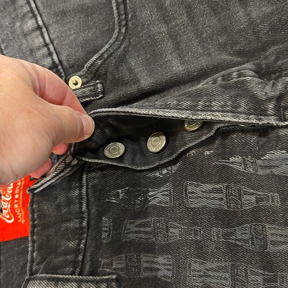 COCA-COLA X LUCKY BRAND HI-RISE MOM SHORT. SIZE 8/29 - Picture 14 of 14